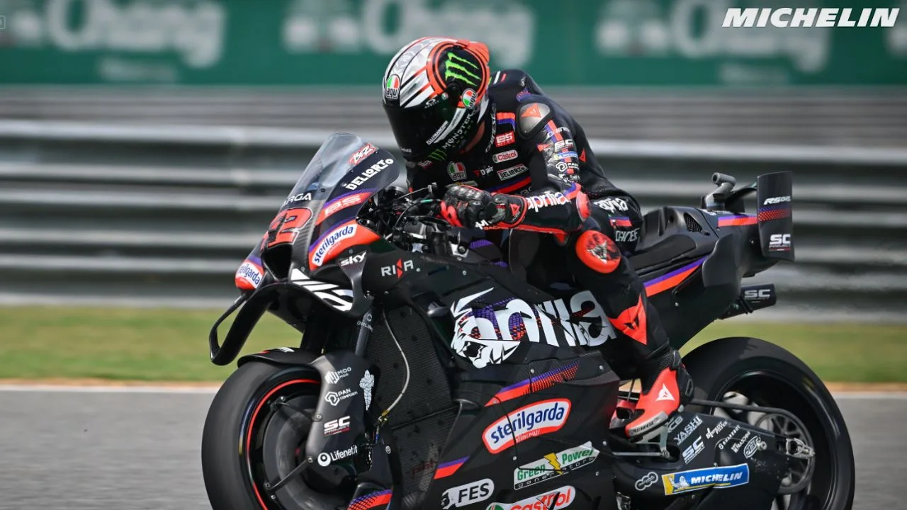 Marco Bezzecchi Raih Pole Position MotoGP Thailand 2026, Aprilia Menggebrak Buriram