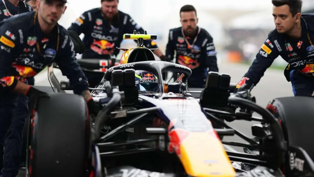 Verstappen Kritik Keras Aturan Baru Formula 1 “Kalau Suka Ini, Anda Tak Mengerti Balapan Sebenarnya”