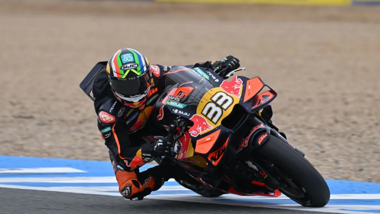 Masuk Pit Pertama, Brad Binder Miliki Peluang Besar Menang di Sprint Race Jerez, Namun Gagal Akibat Crash