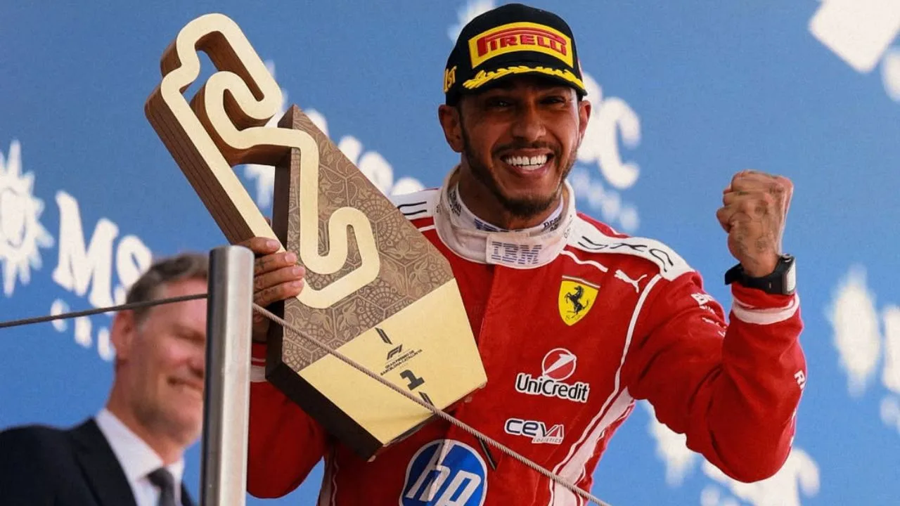 Kecelakaan Tes Privat di Barcelona Ternyata Sebabkan Cedera Leher Lewis Hamilton Selama Berbulan-bulan