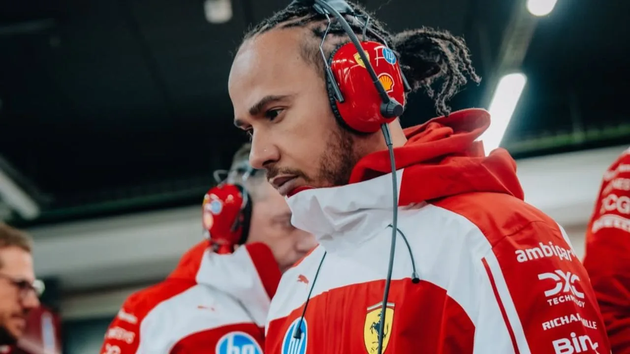 Kontrak Baru Charles Leclerc Resmi Diumumkan, Lewis Hamilton Beri Reaksi Positif