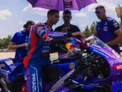 Aksi Stunt Toprak Razgatlioglu: Terjun Bebas ke Air di Ajang Red Bull Flugtag Turki Jelang GP Aragon