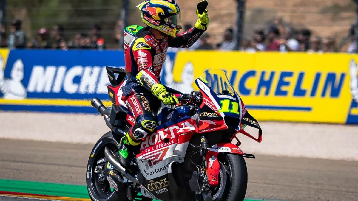 Punya Trik Pengereman Mirip Marquez, Cal Crutchlow Dorong Moreira Amankan Kursi Pabrikan Honda HRC MotoGP 2027